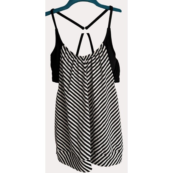 Athleta Tankini Swimsuit Top Striped Built in Bra Black White 32D 32DD bv - Picture 1 of 6